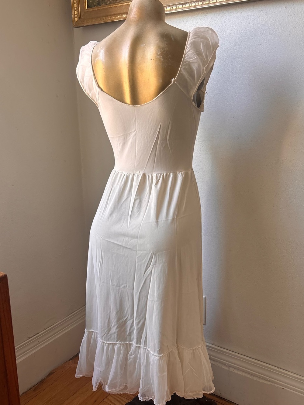Antique 1950s Floral Embroidered Dress - Picture 6 of 7